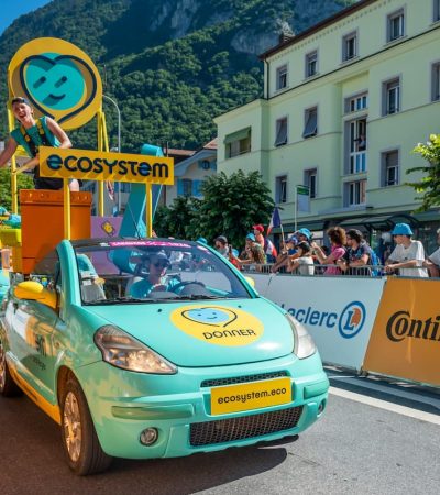 voiture publicitaire