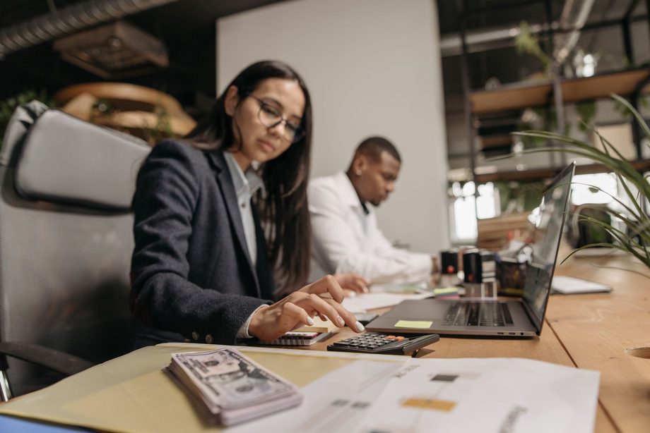 Expert-comptable en ligne : prix, limites et critères de choix
